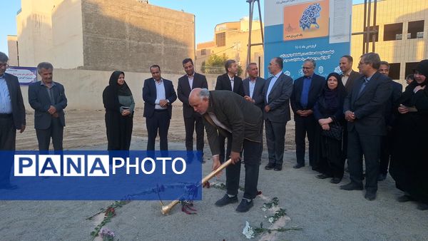  مراسم کلنگ‌زنی همزمان دو پروژه آموزشی در ناحیه چهار اصفهان