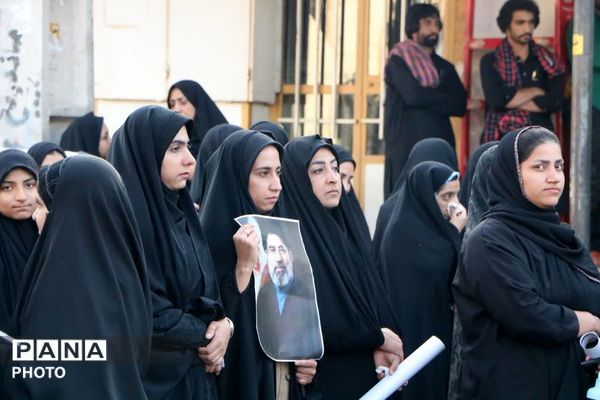 اعلام بیعت تمام قد مردم فهرج با پرچمدار انقلاب