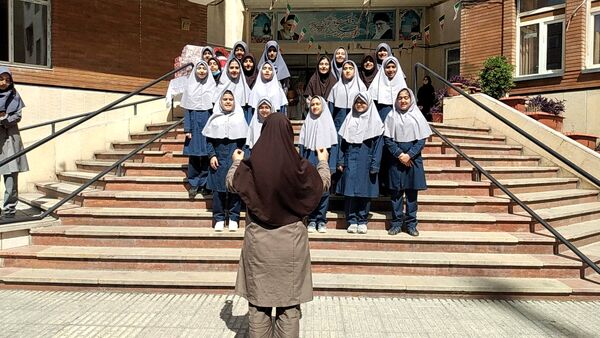جشن روز معلم دبیرستان شهیده محبوبه دانش 