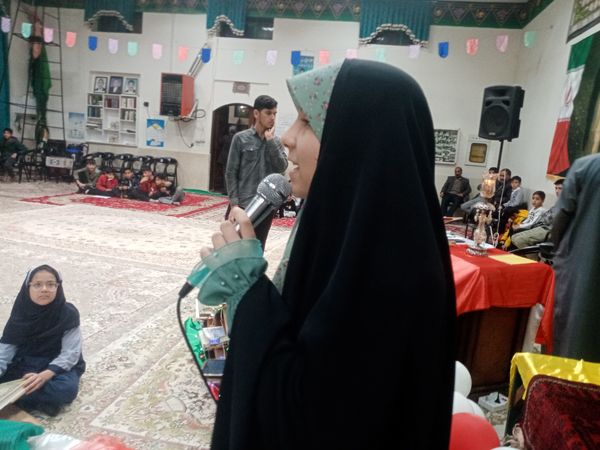 محفل انس با قرآن با حضور دانش آموزان دبستان دخترانه ناهید نخودی