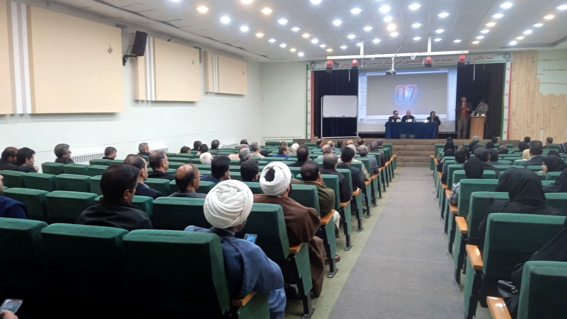 انتخابات شورای انجمن اولیا و مربیان شهرستان کاشمر در کانون لقمان
