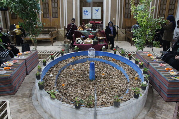 شب یلدا شاعرانه در خانه شعر و ادب شهرداری یزد