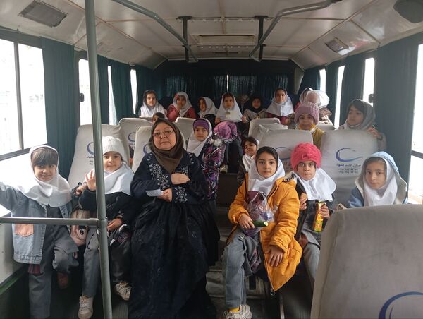 اردو تفریحی دانش آموزان دبستان دخترانه نرجس یک و دو 