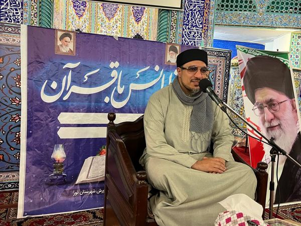 تلاوت آیات نور بخش قرآن در ایام بهار قرآن 