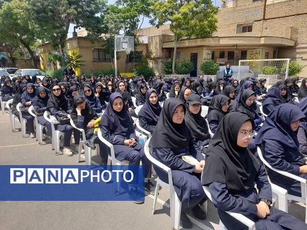 مراسم شهادت سیدالشهدای خدمت در هنرستان فنی‌وحرفه‌ای بدیع مشهد 