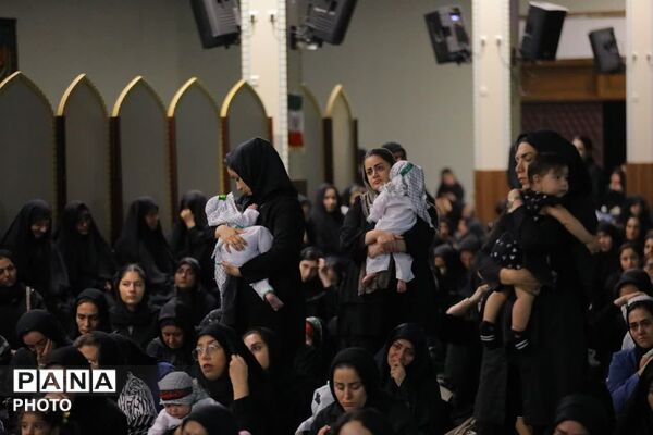 همایش شیرخوارگان حسینی با حضور پرشور مادران 