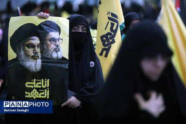 مراسم گرامیداشت شهید سیدحسن نصرالله همزمان با تشییع شهدا در لبنان - تهران
