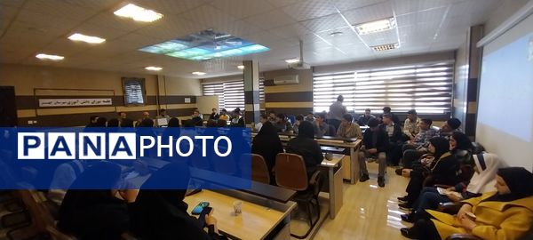 نشست شوراهای دانش‌آموزی ابهر 