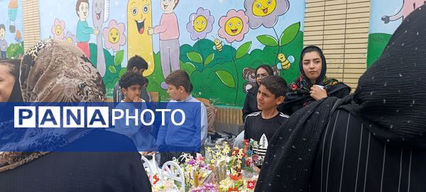 برپایی بازارچه در  دبستان امام جعفر صادق (ع) آشخانه