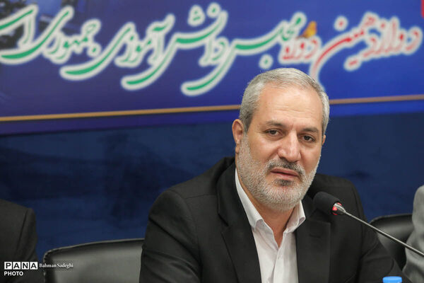 مجلس دانش‌آموزی تمرینی برای حضور دانش‌آموزان در جامعه است/ ضرورت به‌روزرسانی فعالیت‌های سازمان دانش‌آموزی متناسب با نیازهای روز دانش‌آموزان