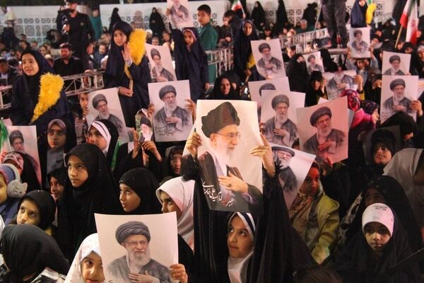 برگزاری همایش خانوادگی «تفنگ پررنگ» در باغ موزه دفاع مقدس یزد