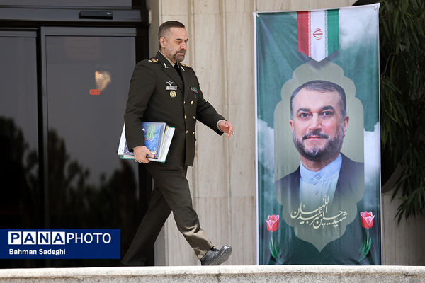 حاشیه جلسه هیات دولت - ۲۳ خرداد