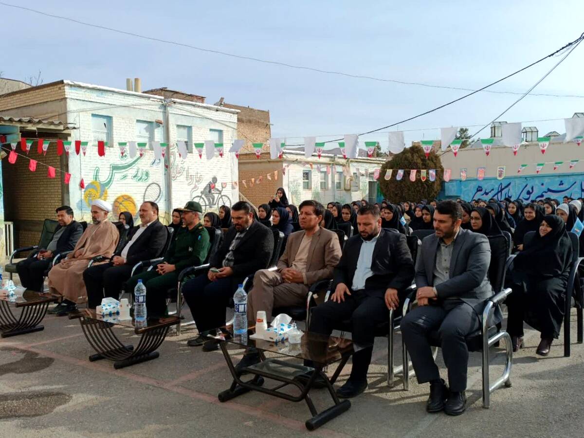 جشن باشکوه و پرشور ایرانمون در آموزشگاه دخترانه فاطمیه شهر کلات 
