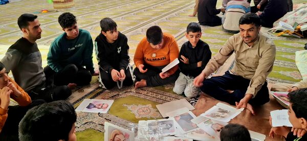 برگزاری مراسم اعتکاف پدر پسری در مسجد جامع آشخانه