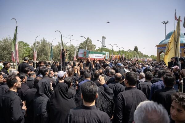 تشییع با شکوه شهدای مقاومت در دارالمؤمنین کاشان