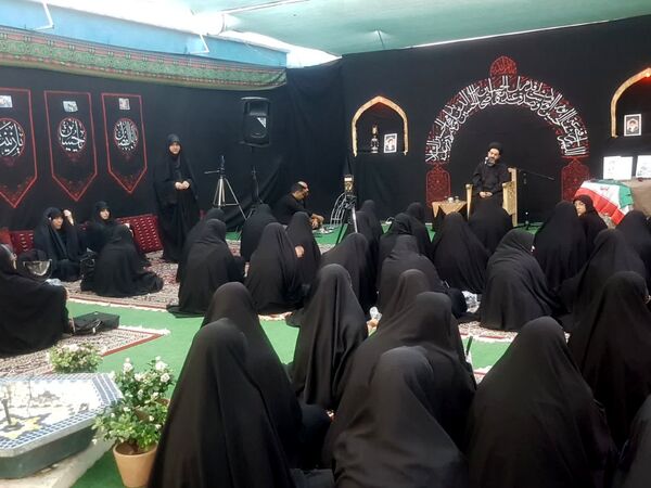 مراسم عزاداری سیدالشهدا دردبیرستان دخترانه امام حسین (ع)