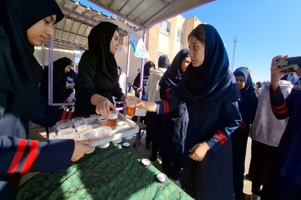  آیین گرامیداشت میلاد حضرت فاطمه(س) و روز مادر در مدارس شهرستان ملارد