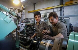 سرمایه‌گذاری برای تربیت نیروی ماهر از اولویت‌های اصلی کشور است