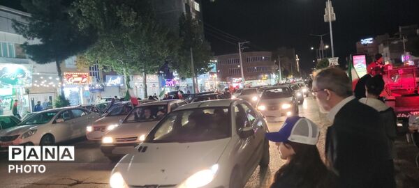  شکوه و اقتدار رژه خودرویی در حسینیه فضل 