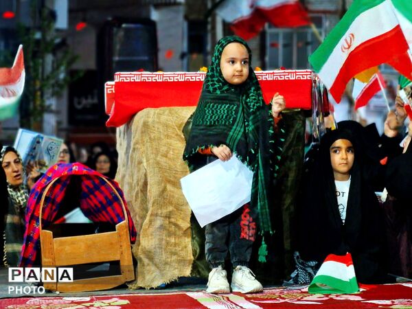 فریاد وطن‌خواهی دانش‌آموزان در گلوگاه