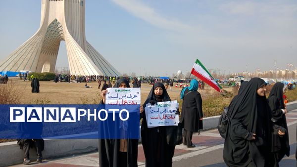 شور اسلامی در مسیر راهپیمایی تهران