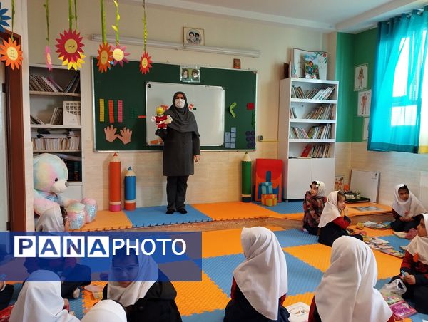 اجرای طرح شورای‌ معلمین  هم پایه مقطع ابتدایی در دبستان مالک اشتر شهرستان ملارد