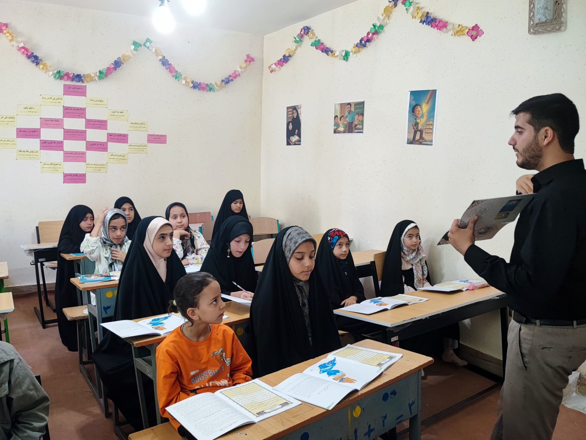 دارالقرآن امام جعفر صادق(ع) شهر نسر، قرآن را با بازی و شیوه‌های نوین آموزش می‌دهد