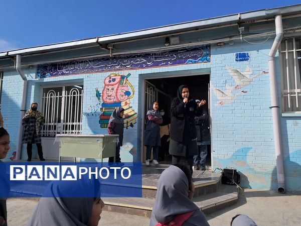 تقدیر از نخبگان درسی دبستان حضرت زینب(س) در طرقبه شاندیز