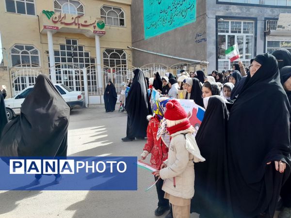 حضور پرشور مردم نسر در یوم‌الله ۲۲ بهمن؛ تجدید میثاق با آرمان‌های انقلاب