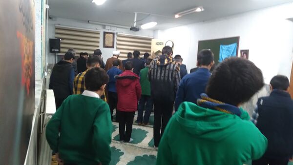 ضیافت ساده اما آسمانی به همت مسئولین دبیرستان سرآمد ناصر ناحیه ٧ مشهد برگزار شد