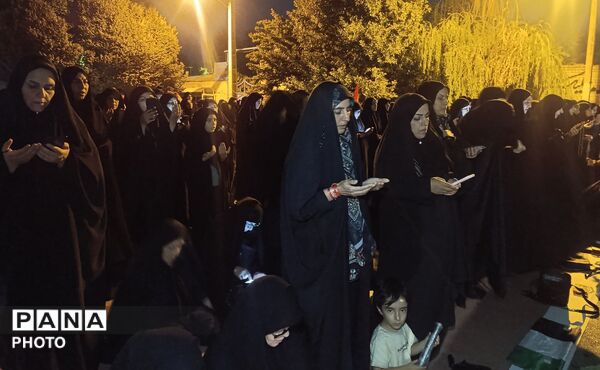 طنین نوای استغاثه در نظرآباد؛ زمزمه‌های عاشقانه مردم برای ظهور منجی عالم