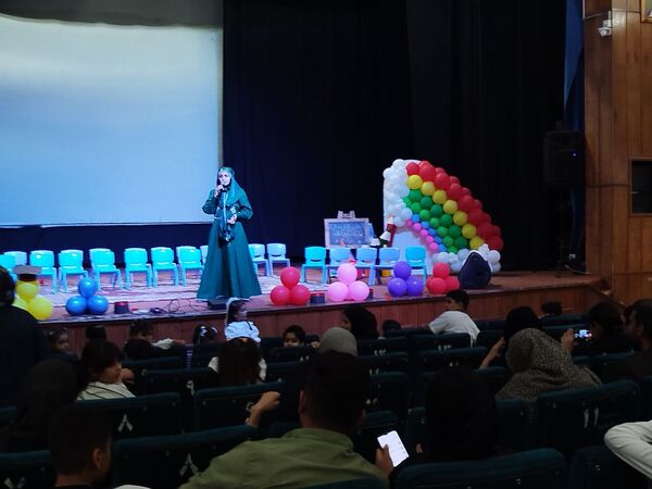 جشن باشکوه فارغ‌ التحصیلی نوگلان رنگین کمان کاشمر