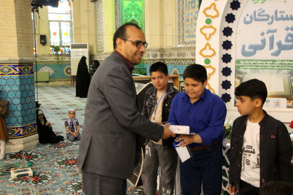 دومین روز جشنواره ستارگان قرآنی در یزد