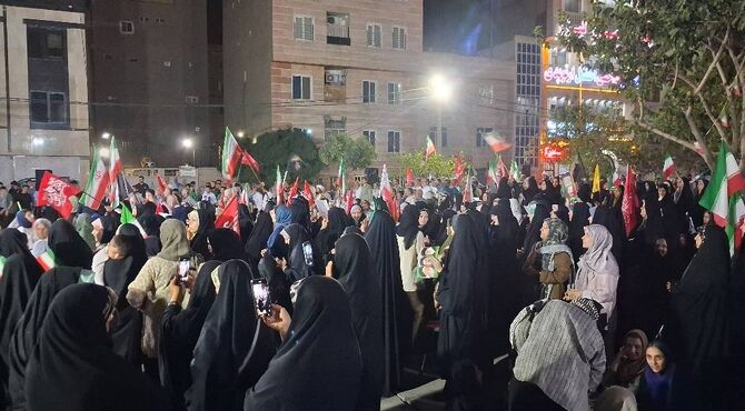شهر گلستان غرق در نور و شادی 