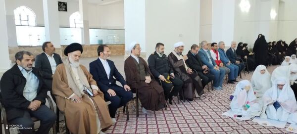 آیین جشن تکلیف دختران دانش‌آموز در جعفریه قم