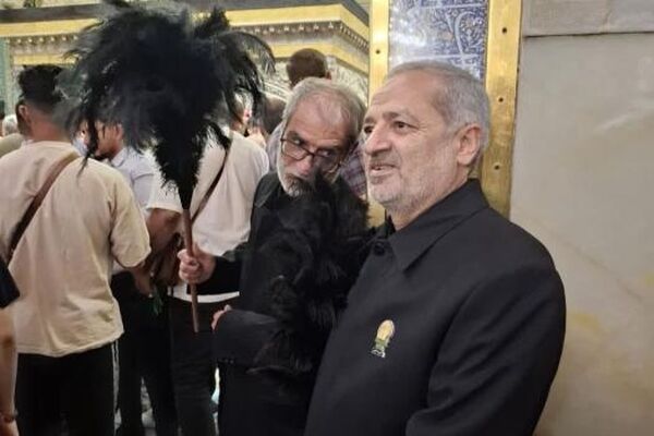 وزیر آموزش و پرورش خادم افتخاری حرم مطهر رضوی شد