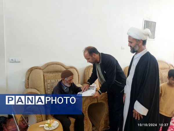 دیدار با خانواده شهدای دانش‌آموز در روستای بزنجرد شهرستان خلیل آباد