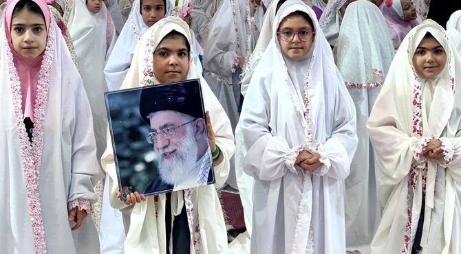 جشن عبادت دختران ساوجبلاغ