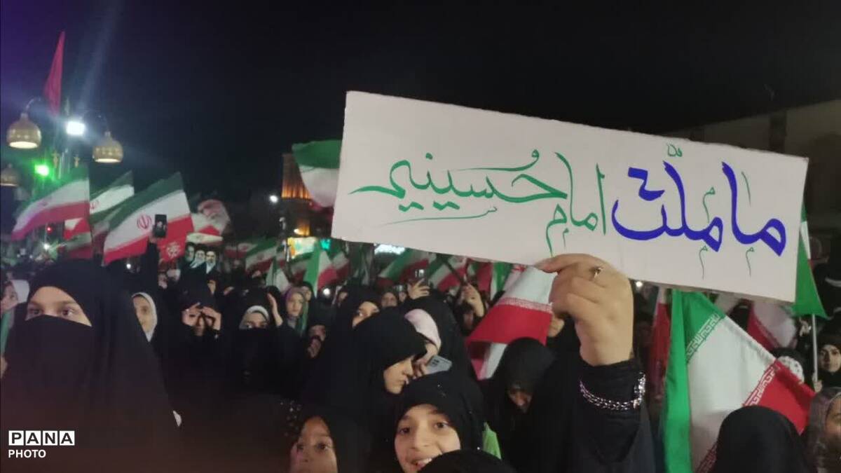 خیابان انقلاب؛ روایت سی و یکمین  شب حضور مردم دارالعباده