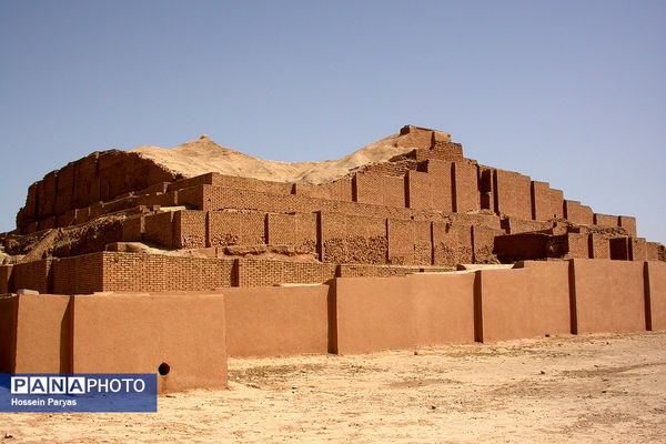 زیگورات چغازنبیل