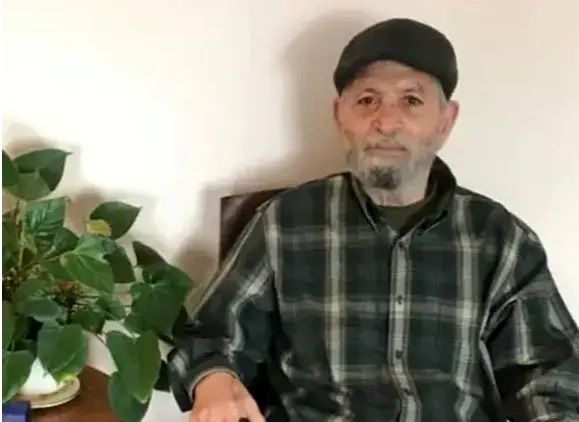 بمب‌افکن فوتبال ایران دور از خانه؛ پرویز قلیچ‌خانه در خانه سالمندان