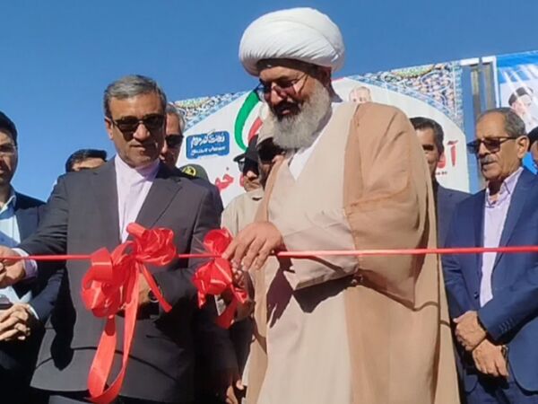 خراسان رضوی میزبان جهش انرژی پاک؛ افتتاح و کلنگ‌زنی پروژه‌های خورشیدی با حضور استاندار
