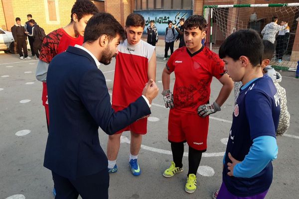  فینال المپیاد ورزشی درون مدرسه‌ای در دبیرستان بشارت بهارستان‌دو 