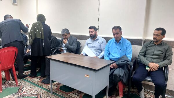 برگزاری میز خدمت به‌مناسبت هفته دولت در بلده