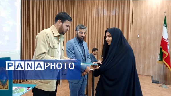 همایش سرگروه‌ها و دبیران درس تفکر و سبک زندگی خراسان رضوی