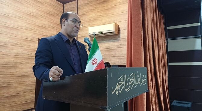 تجلیل از فعالان نماز و قرآن در لرستان؛ آیین بزرگداشت خادمان فرهنگی و دینی