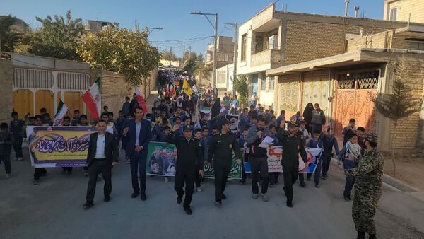 شوراب صغیر میزبان راهپیمایی باشکوه ۱۳ آبان و بزرگداشت روز دانش‌آموز