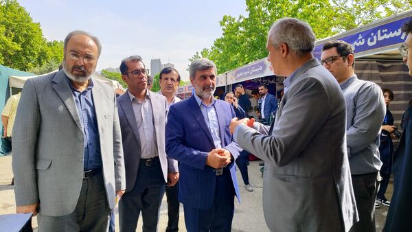 سومین نمایشگاه توانمندی‌های هنرجویان هنرستان منطقه ۲