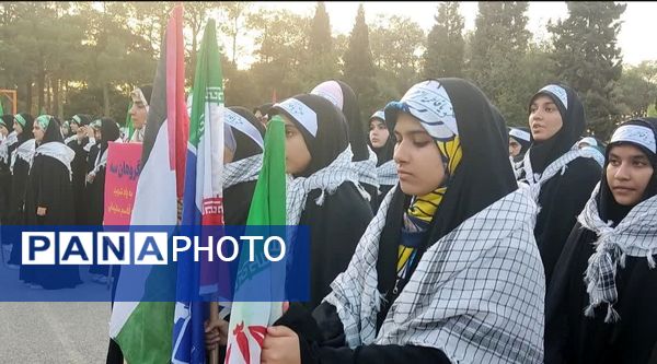 برگزاری اردو یاوران ولایت دختران متوسطه اول استان اصفهان