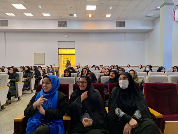 آیین تجلیل پایه گذاران مهر و امید در ناحیه۶ مشهد